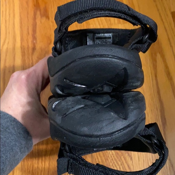 EUC Teva Sandals - Picture 6 of 8